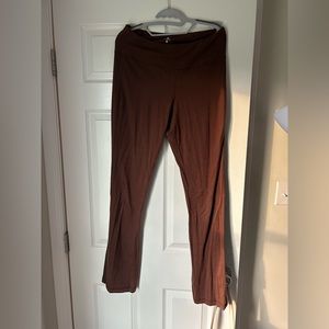 Brown PacSun yoga pants